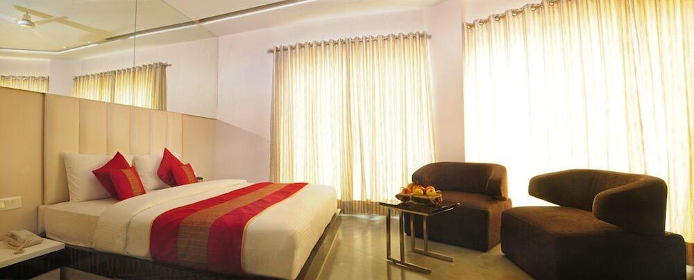 Hotel Gulnar New Delhi Exterior photo
