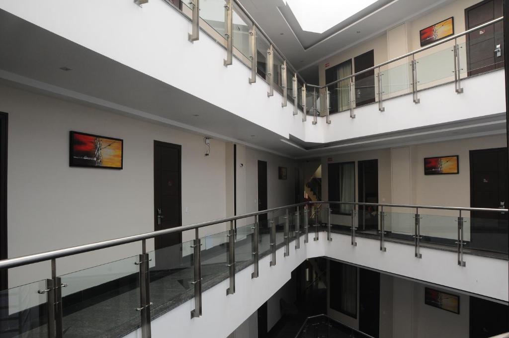 Hotel Gulnar New Delhi Exterior photo